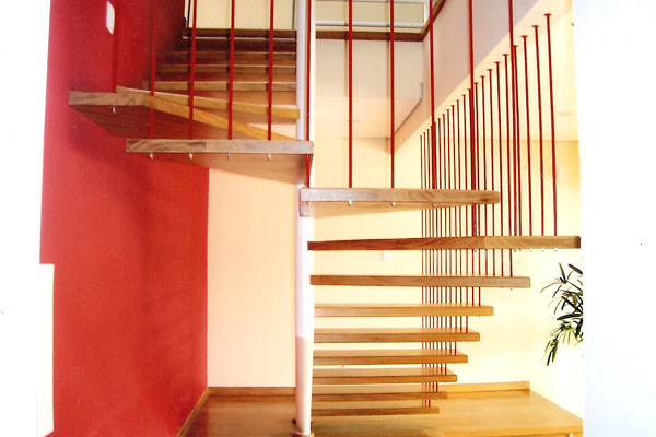 Escada modelo E36C